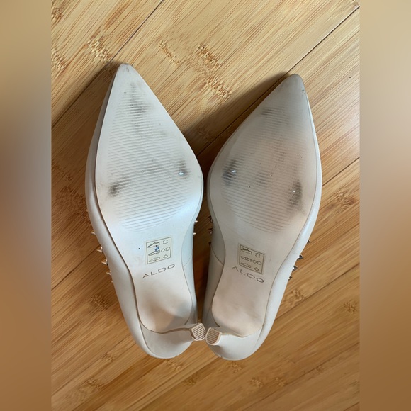 Aldo -Gold Spikes - Picture 3 of 3